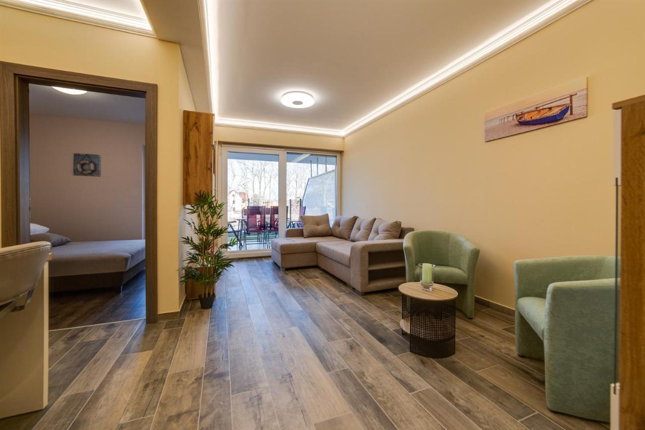 Forest Foeldvar Apartmanok By Bltn Balatonföldvár Exterior foto